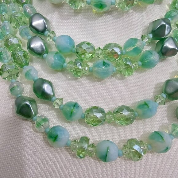 Vintage 50's-60's Green Aurora Borealist Five Stand Chunky Choker Necklace - Picture 2 of 4